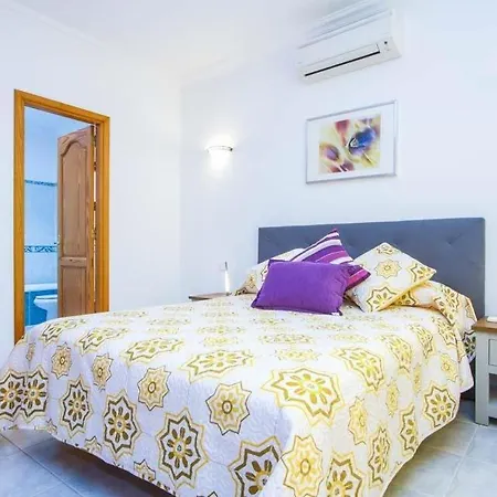 Puerto Del Carmen Sleeps 12 Pool Air Con Wifi Vila Puerto del Carmen (Lanzarote)
