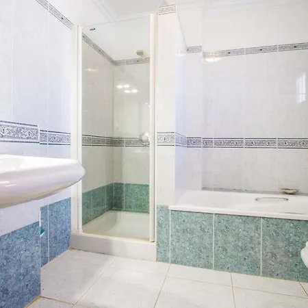 Puerto Del Carmen Sleeps 12 Pool Air Con Wifi Пуерто-дель-Кармен